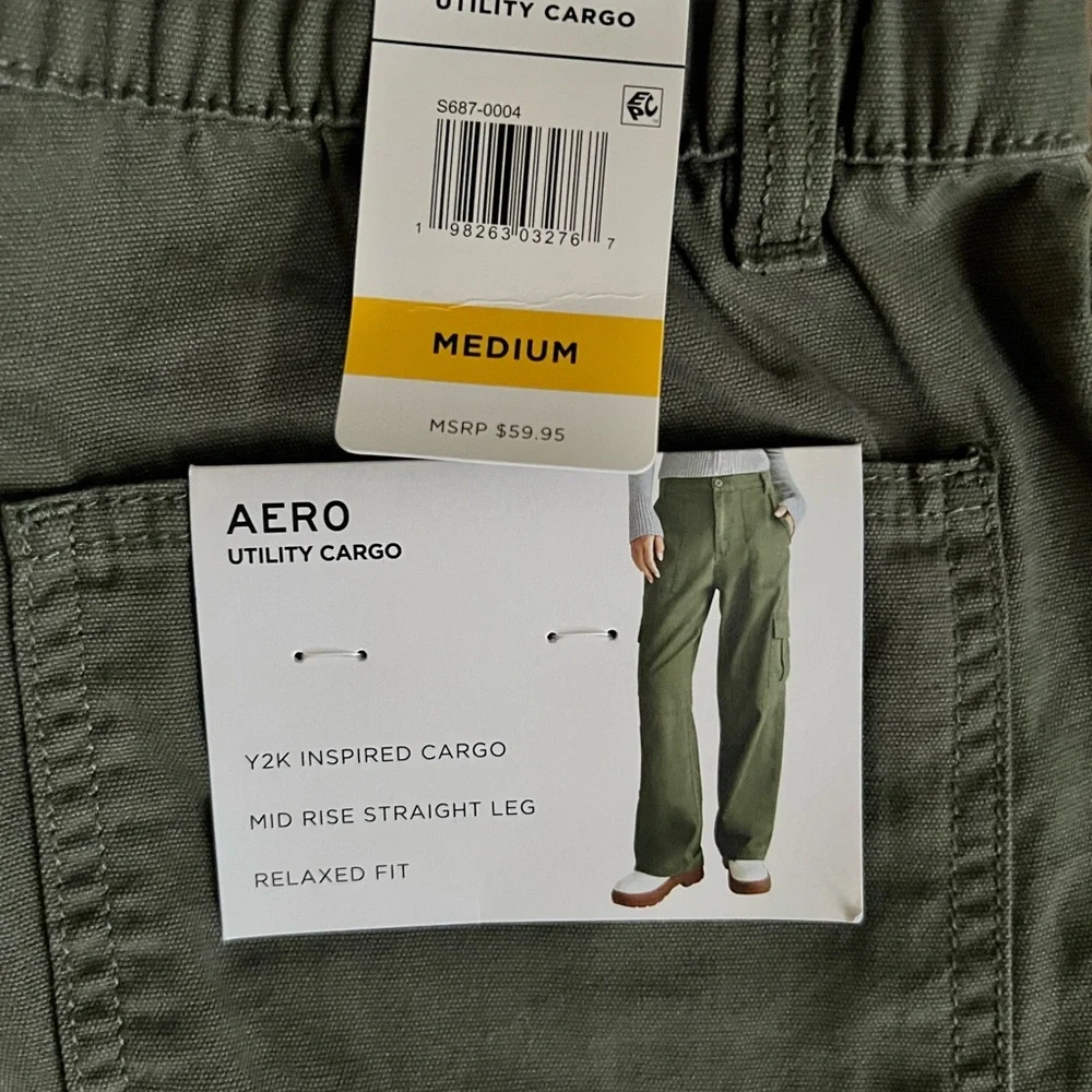 Aeropostale Women's Cargo Pants in Olive Green - Picture 2 of 2